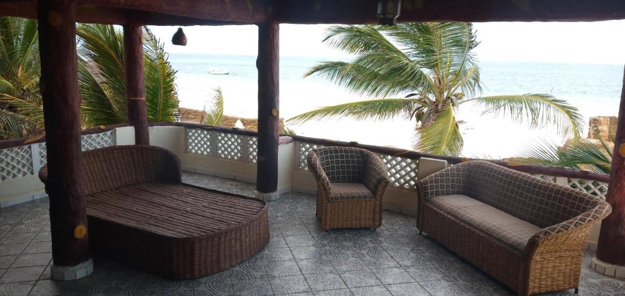 Coconut Village Beach Resort Діані-Біч Екстер'єр фото