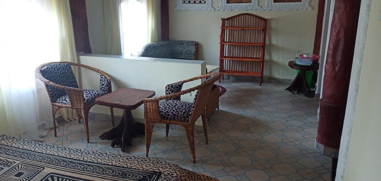 Coconut Village Beach Resort Діані-Біч Екстер'єр фото