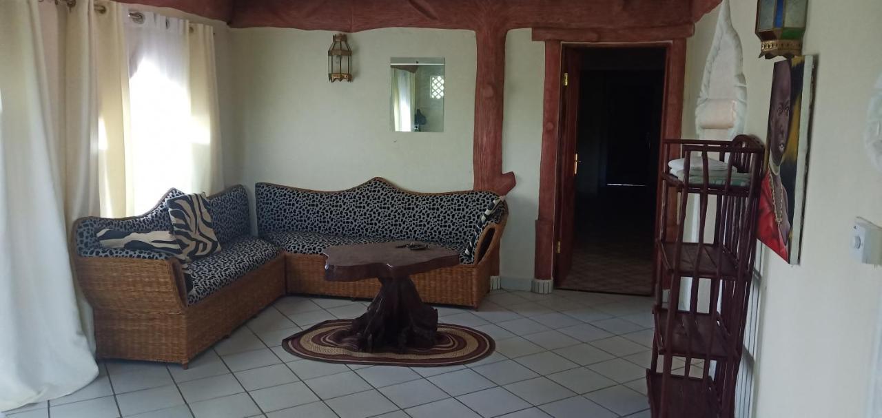 Coconut Village Beach Resort Діані-Біч Екстер'єр фото