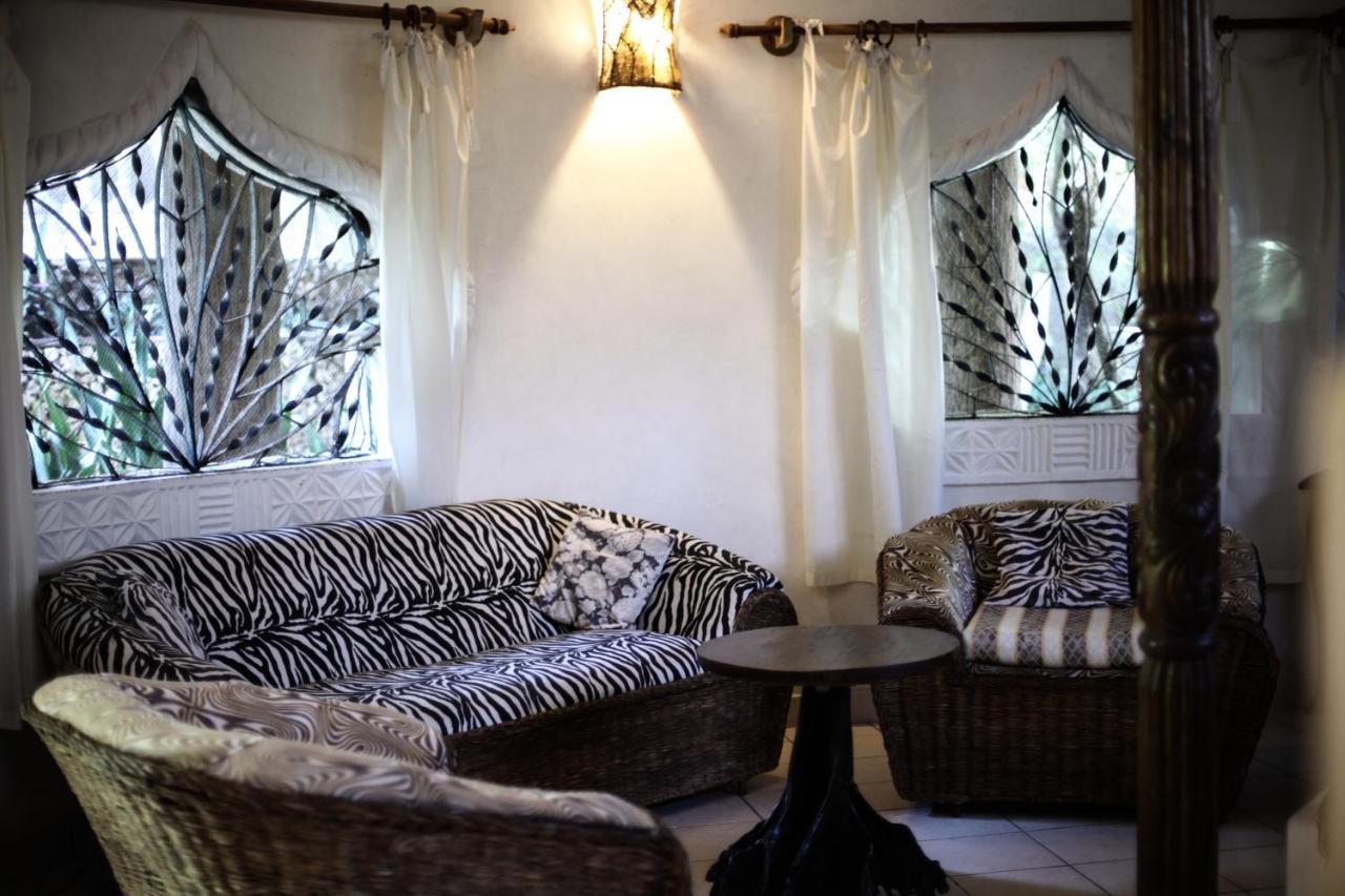 Coconut Village Beach Resort Діані-Біч Екстер'єр фото