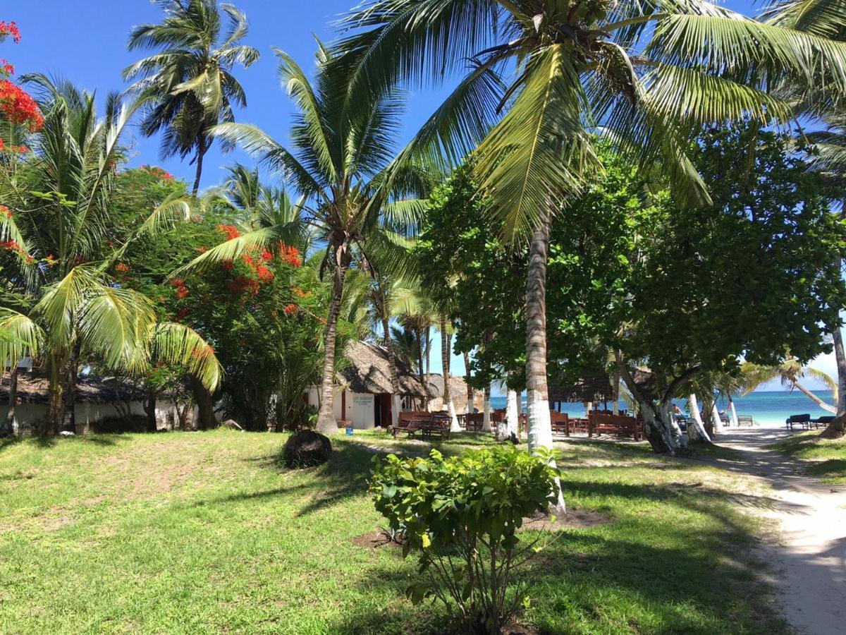 Coconut Village Beach Resort Діані-Біч Екстер'єр фото